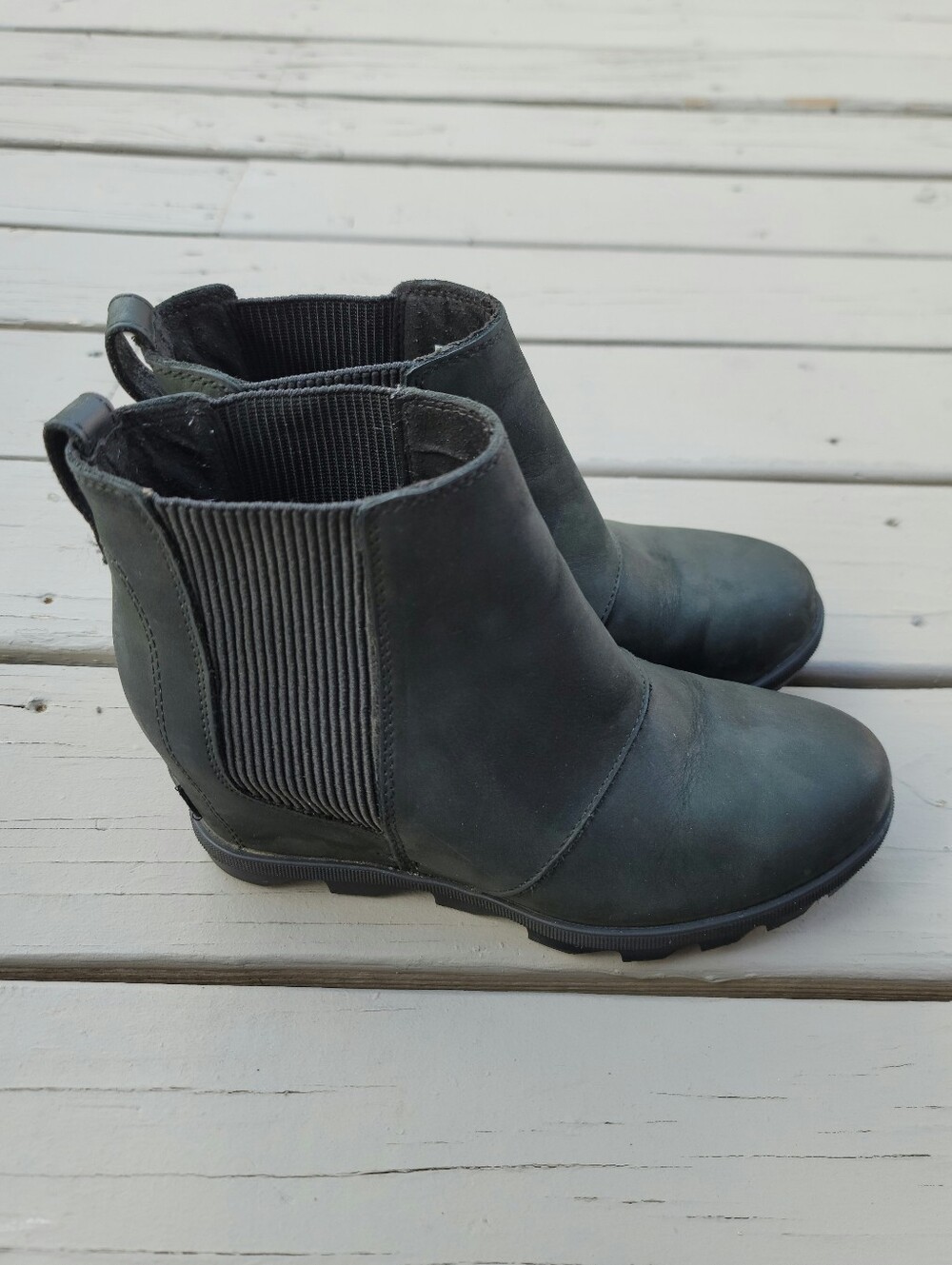 Sorel Women's Black Nubuck Chelsea Ankle Wedge Booties (size 8.5)
